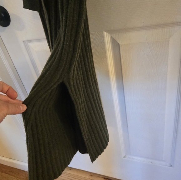 Loft turtleneck sweater dress - size Medium - Picture 2 of 4